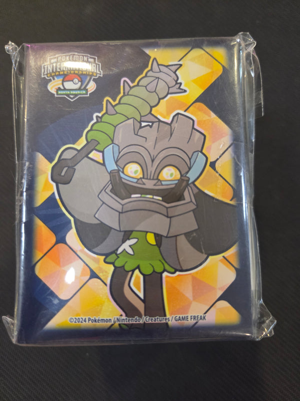 Deck Box Pokemon International 2025 North America - Earthen Mask Ogerpon + Sleeves